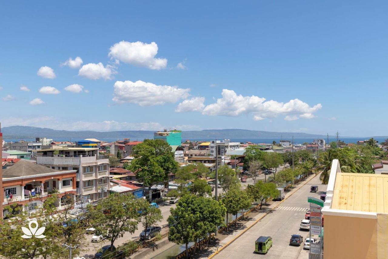 เซน รูม โรซัส อเวนิว Hotel Davao ภายนอก รูปภาพ
